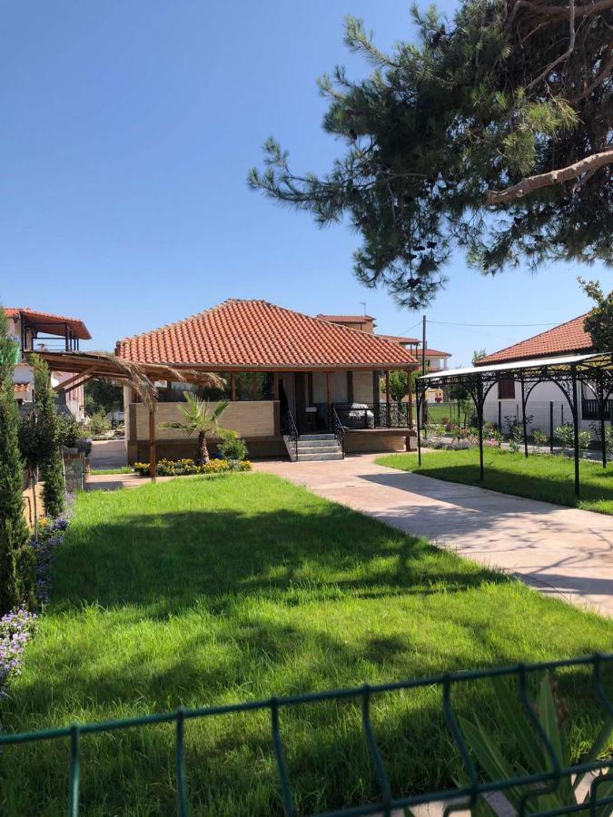 Guest House Costa 2 Karianí Exteriér fotografie